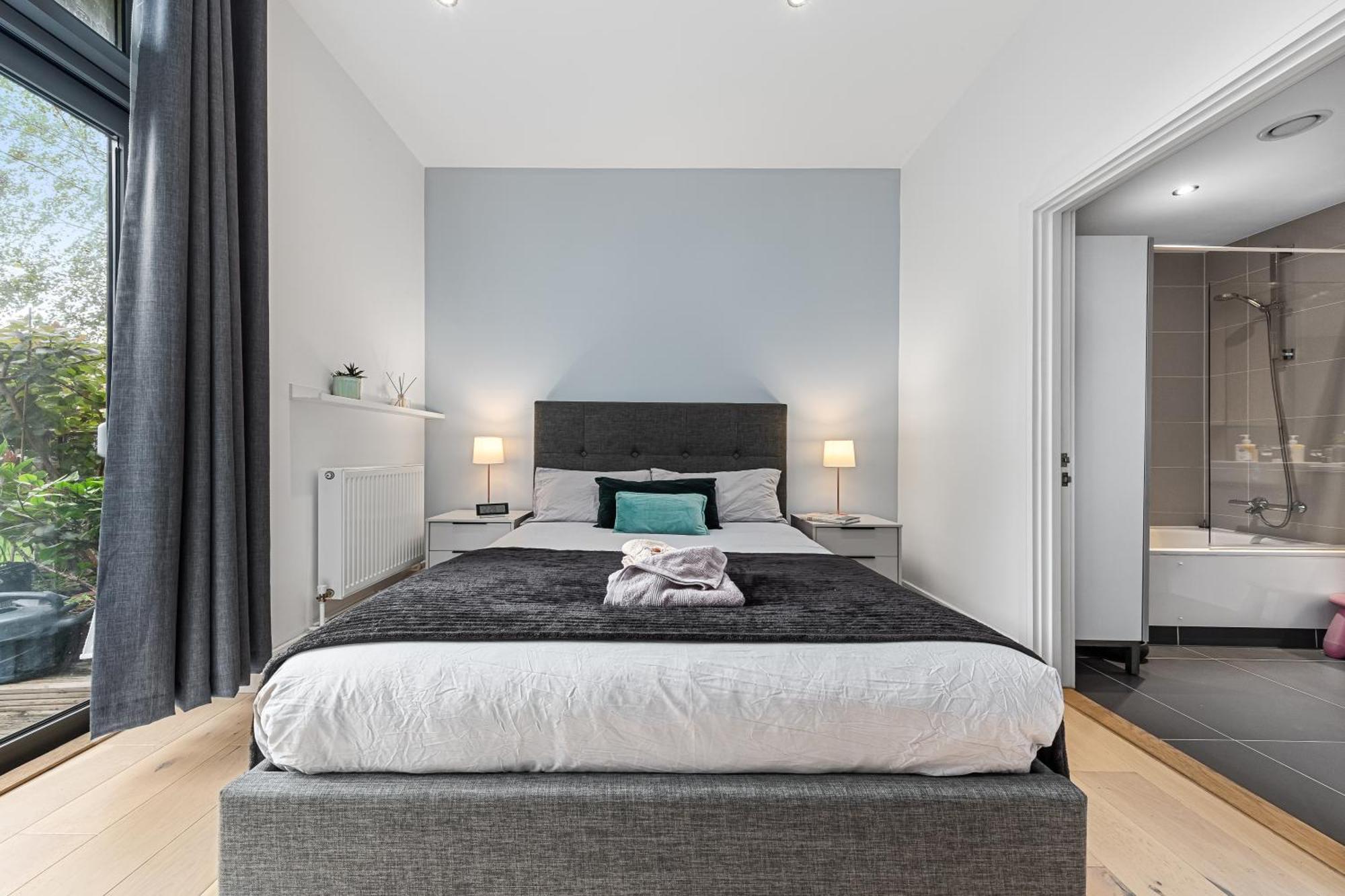 Trendy 2 Bed Flat In Greenwich With Car Parking Londra Exterior foto